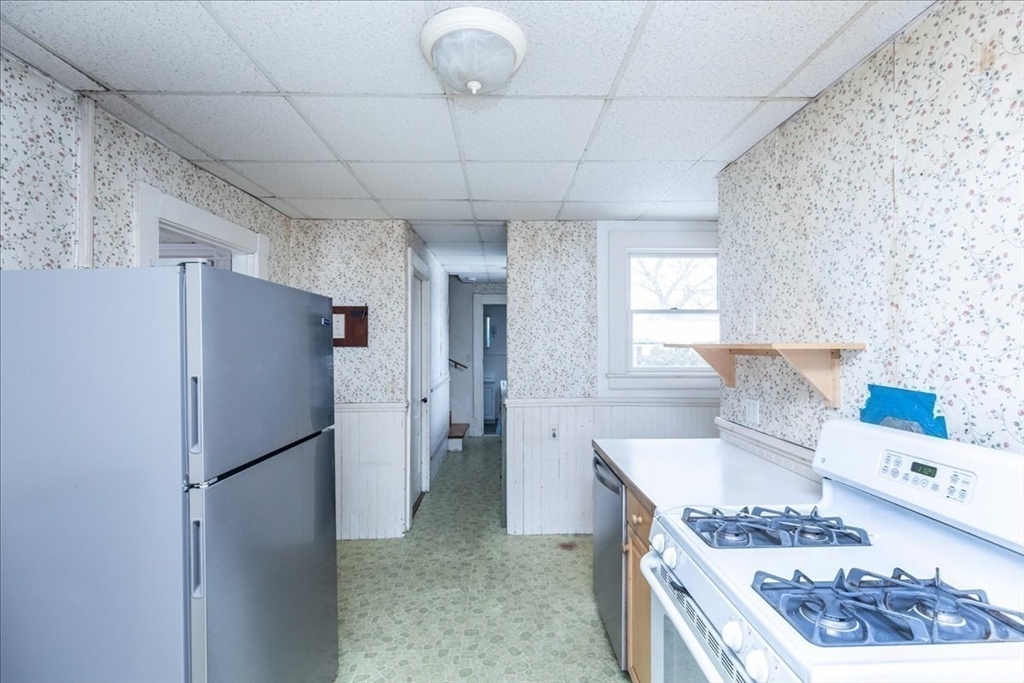 4 Fairview Road Salem, MA 01970 - Photo 20 of 41