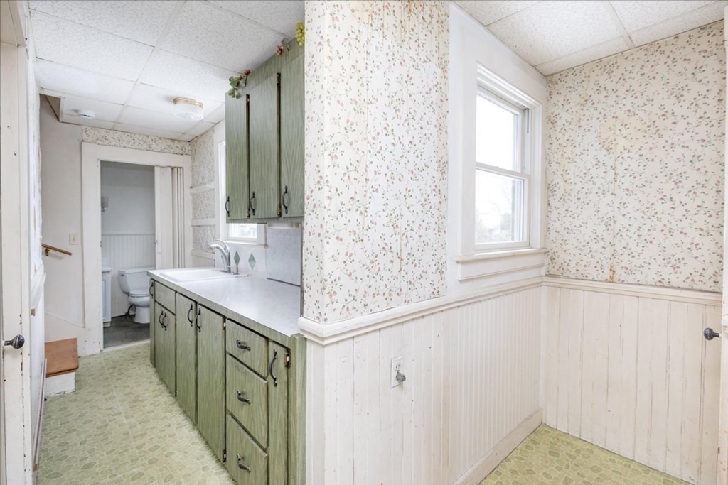 4 Fairview Road Salem, MA 01970 - Photo 21 of 41