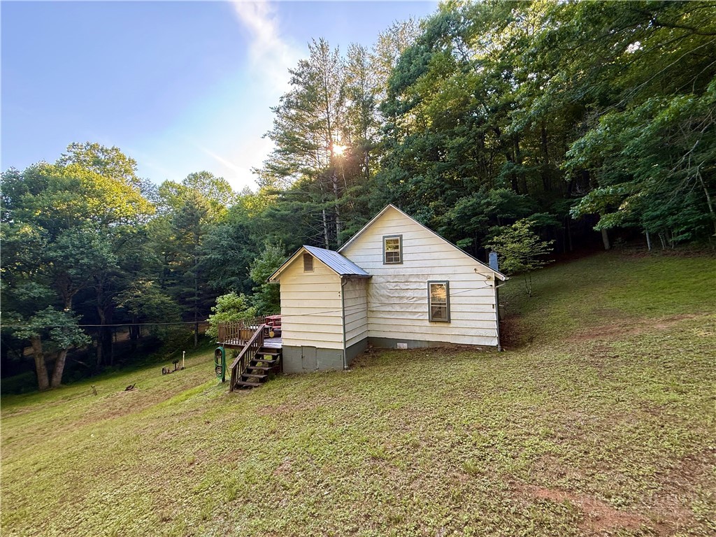 1025 Lue Jones Road Warrensville, NC 28693 - Photo 3 of 23