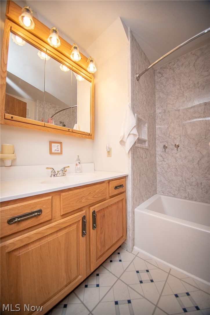 3615 Beyerle Road Cleveland, OH 44105 - Photo 21 of 37 Gallery Image 21