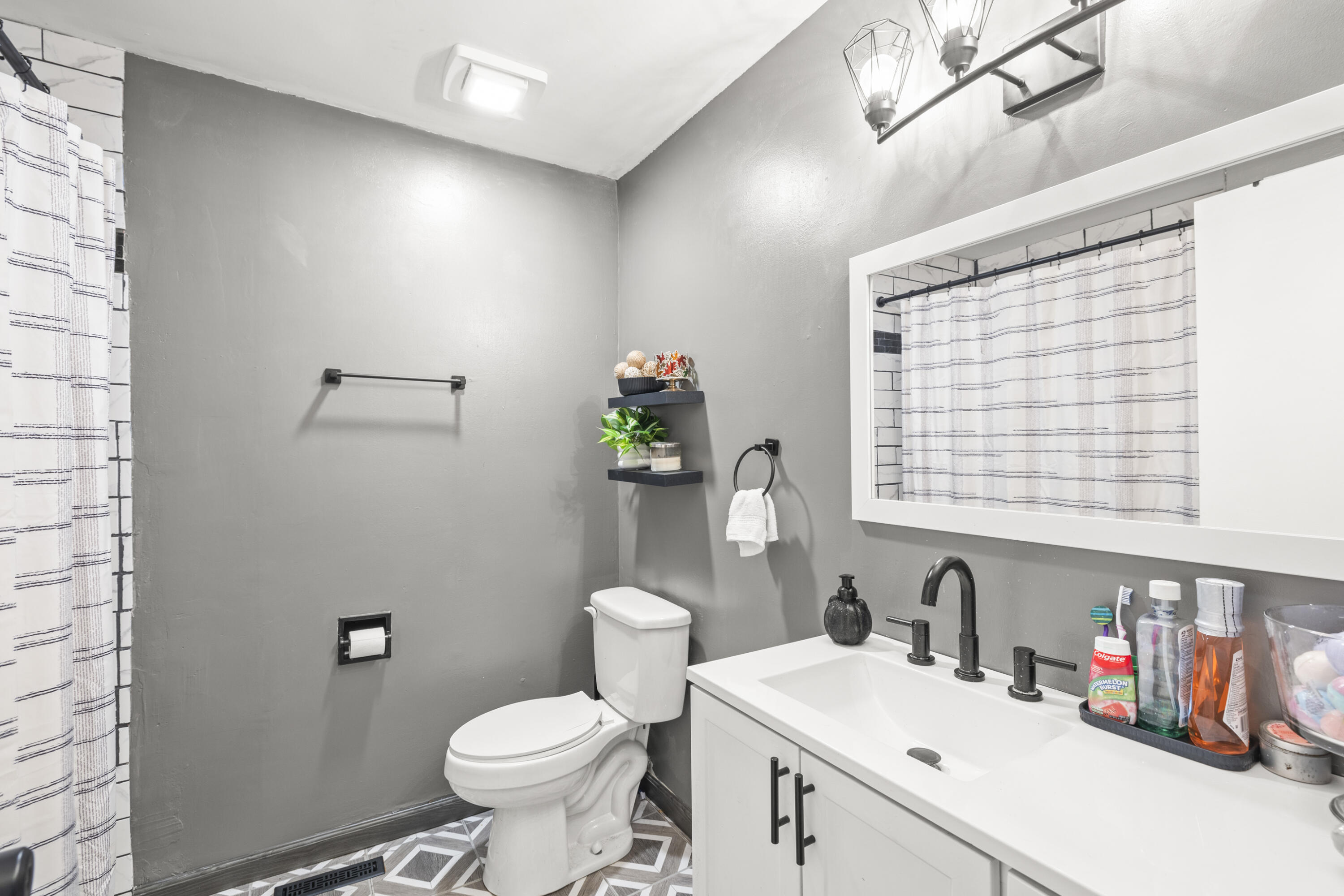 1076 Carol Jean Trail, Unit 22 Hixson, TN 37343 - Photo 22 of 32 Bathroom