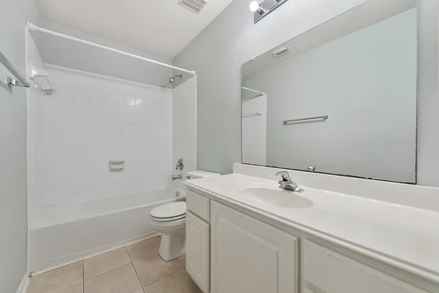 $2,070 | 99 East Greenhill Terrace Place, The Woodlands, TX 77382