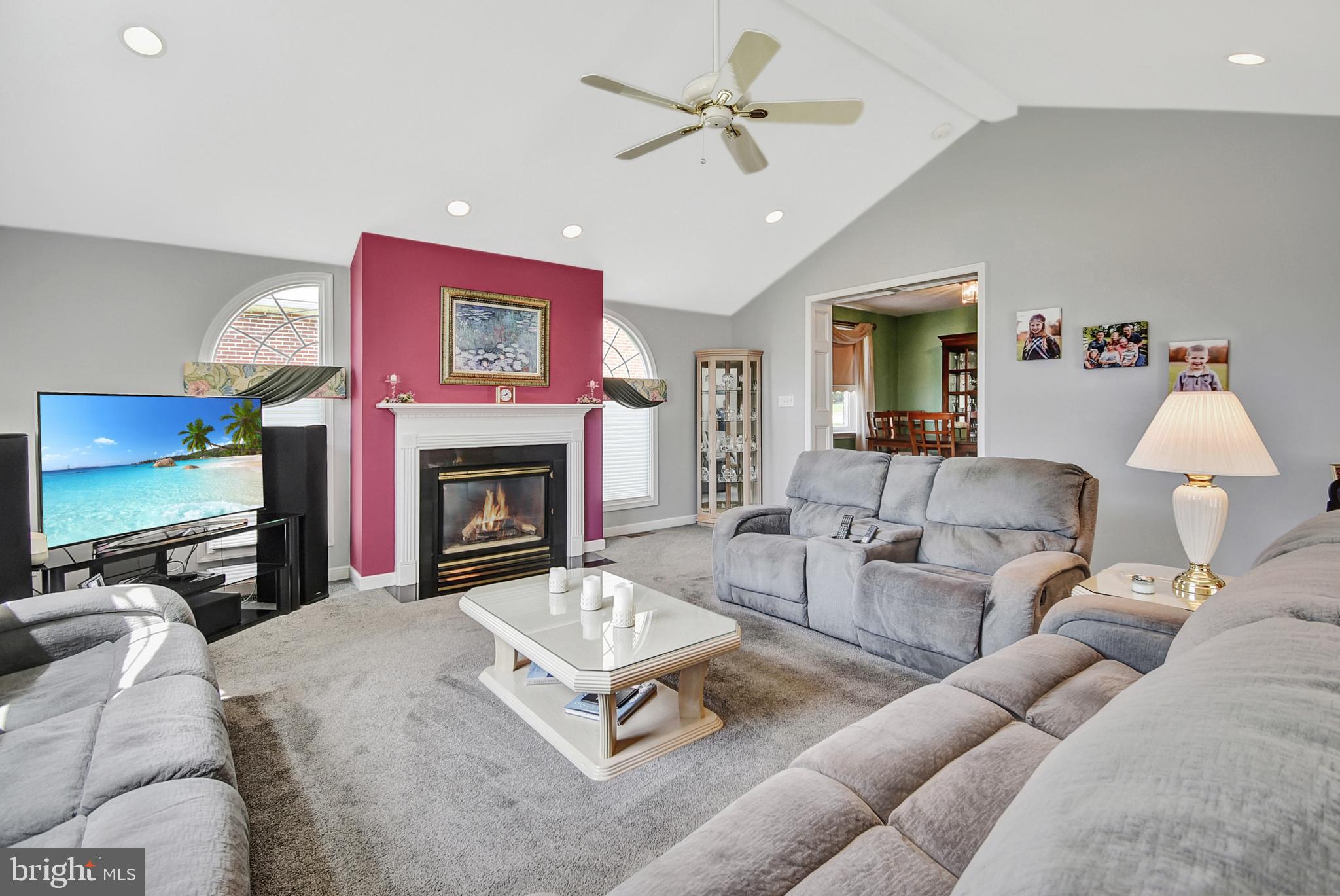 308 Edgemore Road Secane, PA 19018 - Photo 11 of 25 Family room