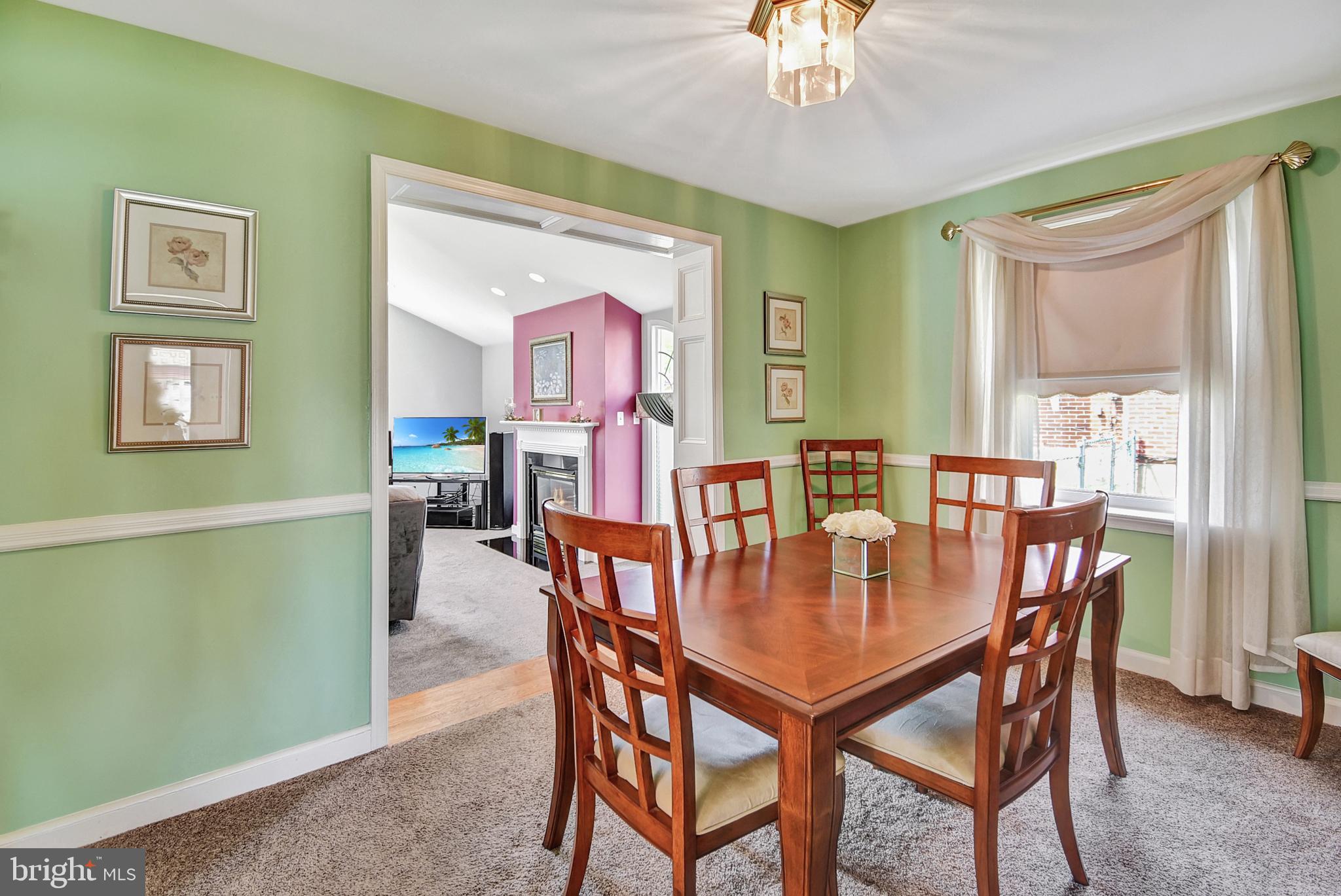 308 Edgemore Road Secane, PA 19018 - Photo 9 of 25 Dining room