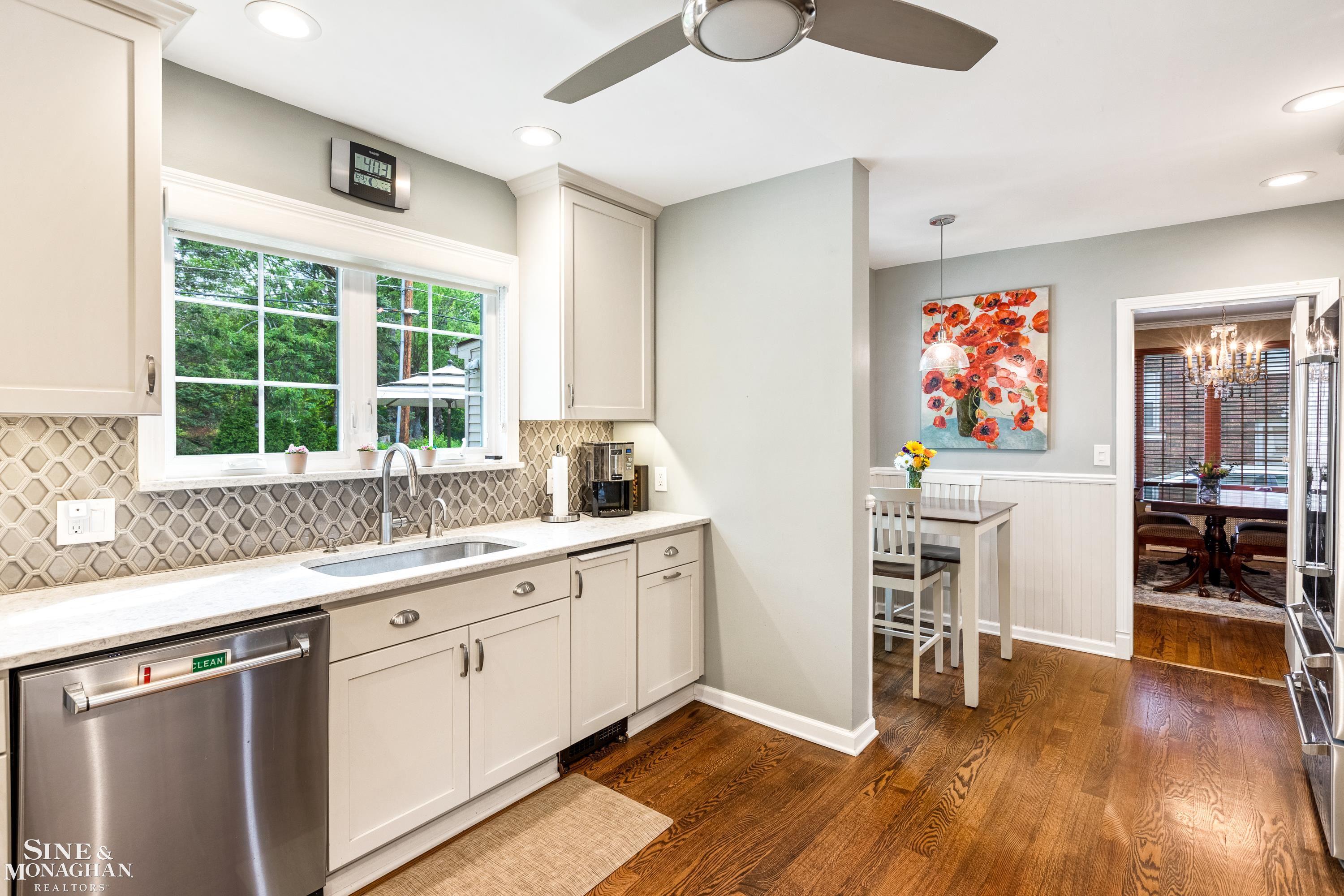 1228 Bedford Road Grosse Pointe, MI 48230 - Photo 15 of 56 50109214-14.JPG