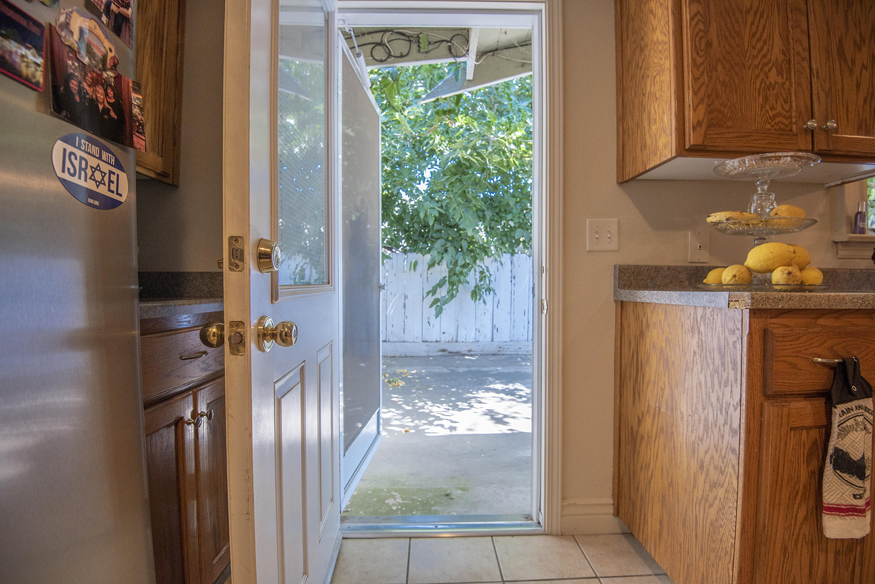 620 Channing Way Exeter, CA 93221 - Photo 27 of 28 24