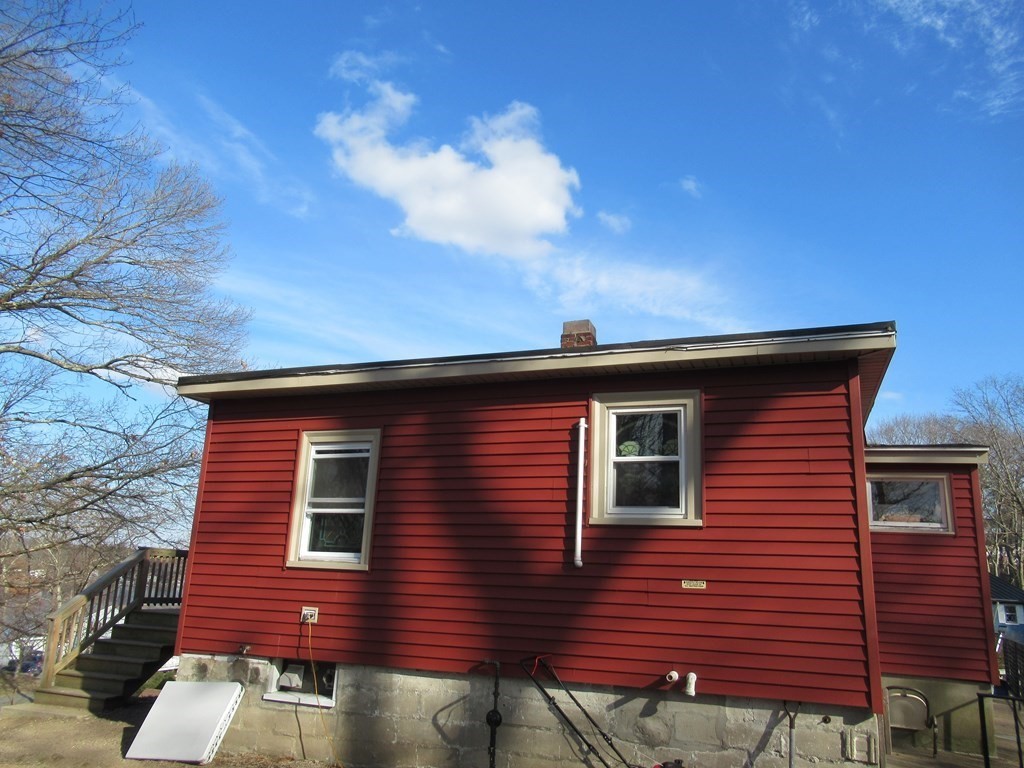 76 Walnut Road Wrentham, MA 02093 - Photo 4 of 27 Gallery Image 4