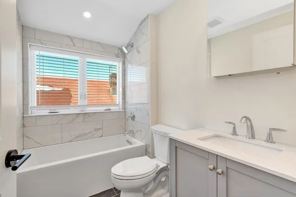 $5,500 | 55-57 Bailey Road, Unit 2, Somerville, MA 02145