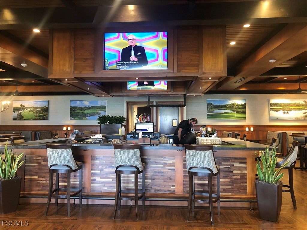 10371 McArthur Palms Lane, Unit 2823 Fort Myers, FL 33966 - Photo 43 of 48 a kitchen with lots of counter top space