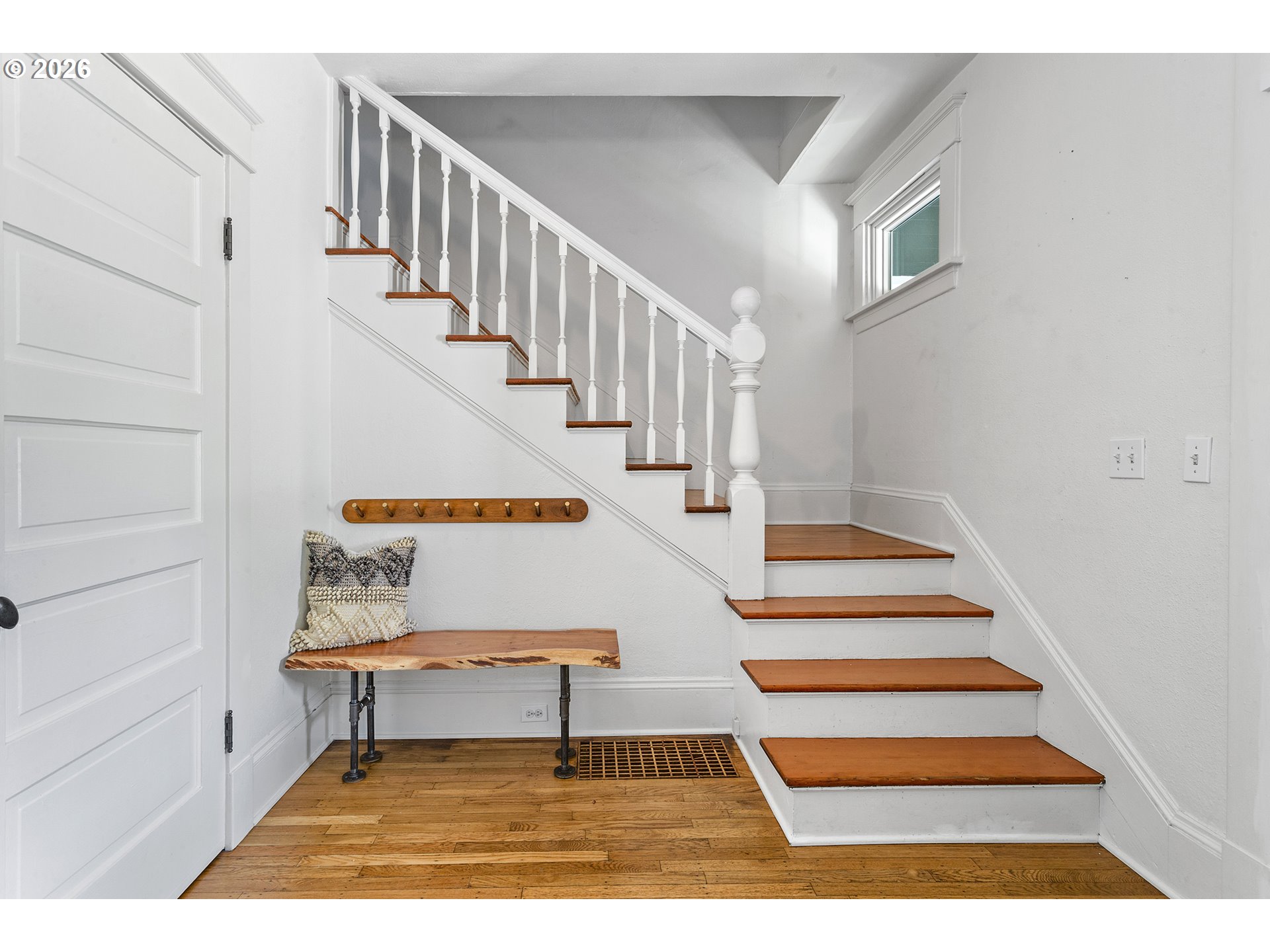 132 Northeast Cook Street Portland, OR 97212 - Photo 20 of 38 Staircase