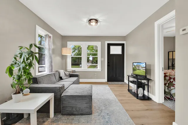 $189,500 | 4928 North 107th Street, Milwaukee, WI 53225