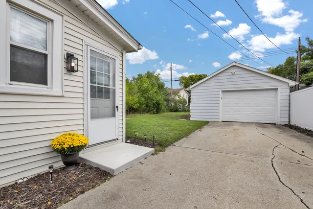 $189,500 | 4928 North 107th Street, Milwaukee, WI 53225