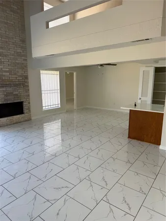 $2,000 | 6103 Linnhaven Drive, Houston, TX 77072
