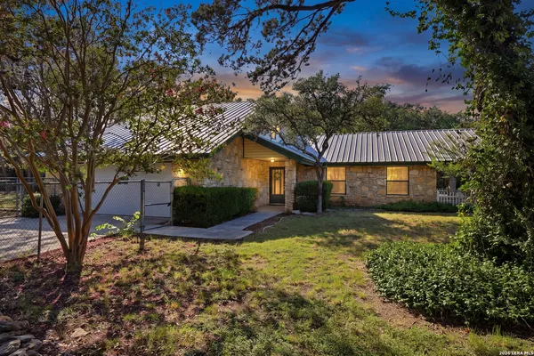 $550,000 | 21440 Farm To Market Road 306, Canyon Lake, TX 78133
