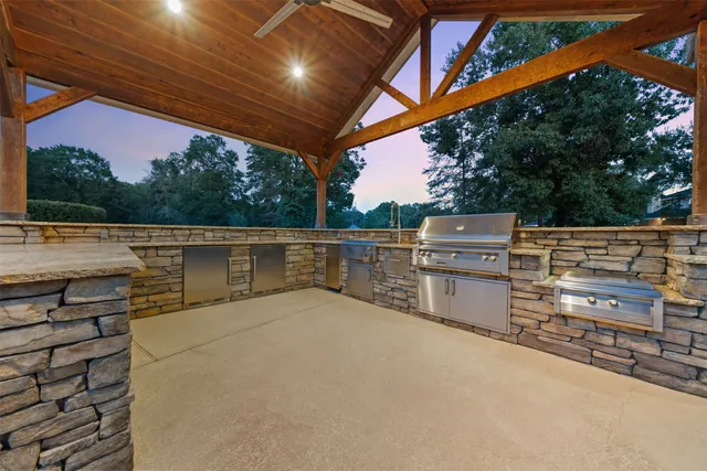 a view of a storage & utility room