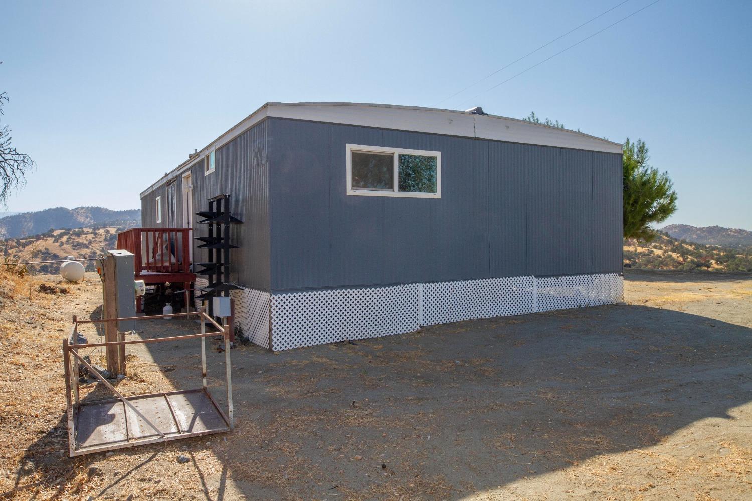 893 Winter Road Squaw Valley, CA 93675 - Photo 22 of 42 a house view with a outdoor space