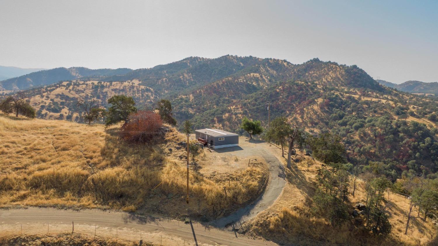 893 Winter Road Squaw Valley, CA 93675 - Photo 28 of 42 a view of a top of a mountain