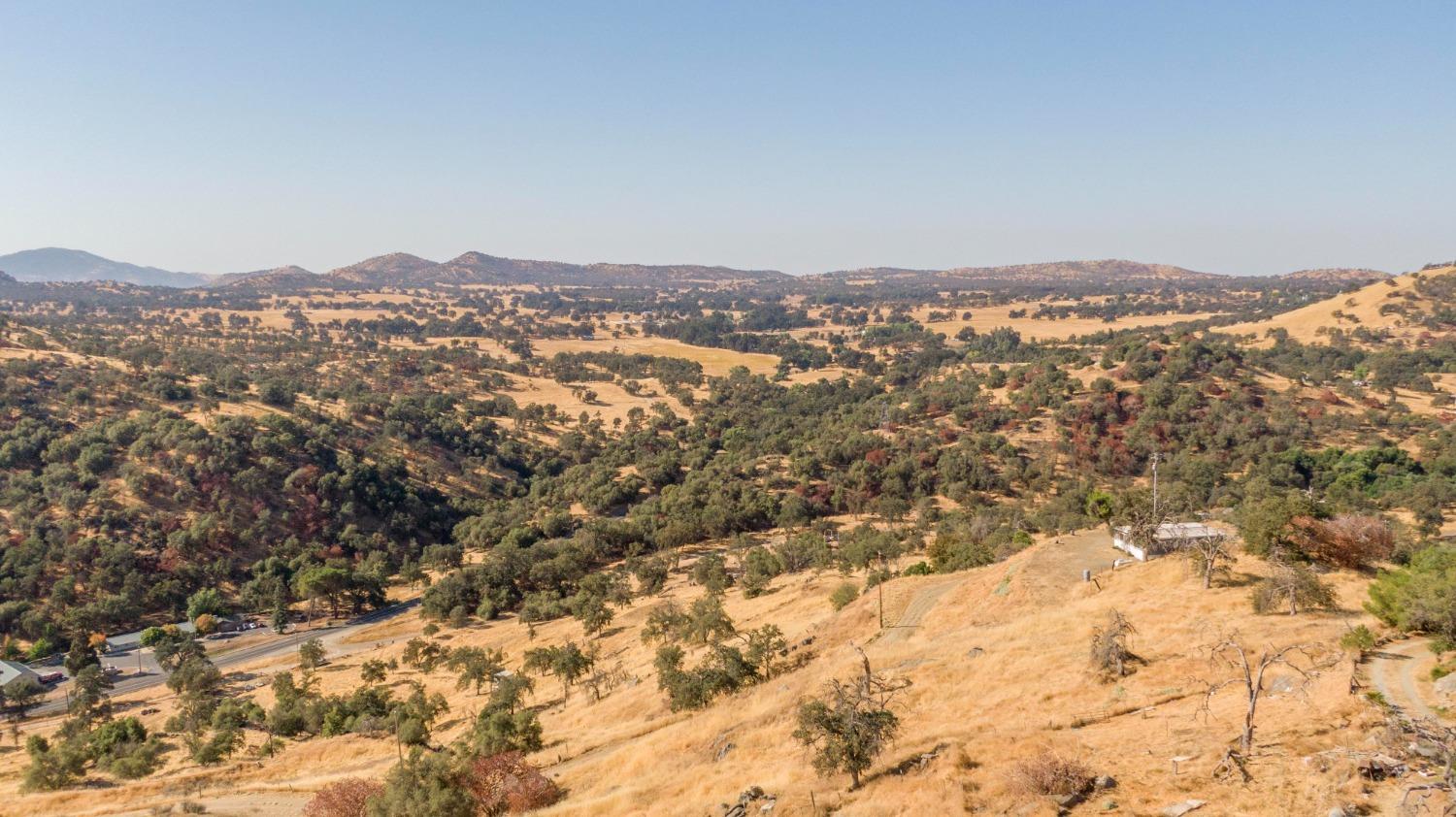 893 Winter Road Squaw Valley, CA 93675 - Photo 31 of 42 a view of city and mountain