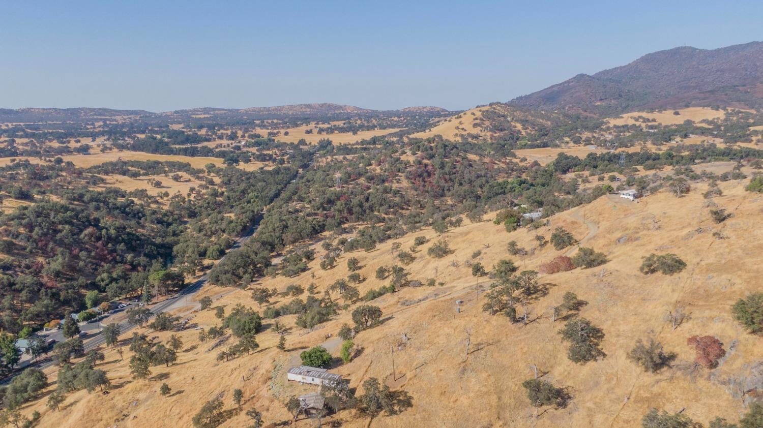 893 Winter Road Squaw Valley, CA 93675 - Photo 33 of 42 a view of city and mountain