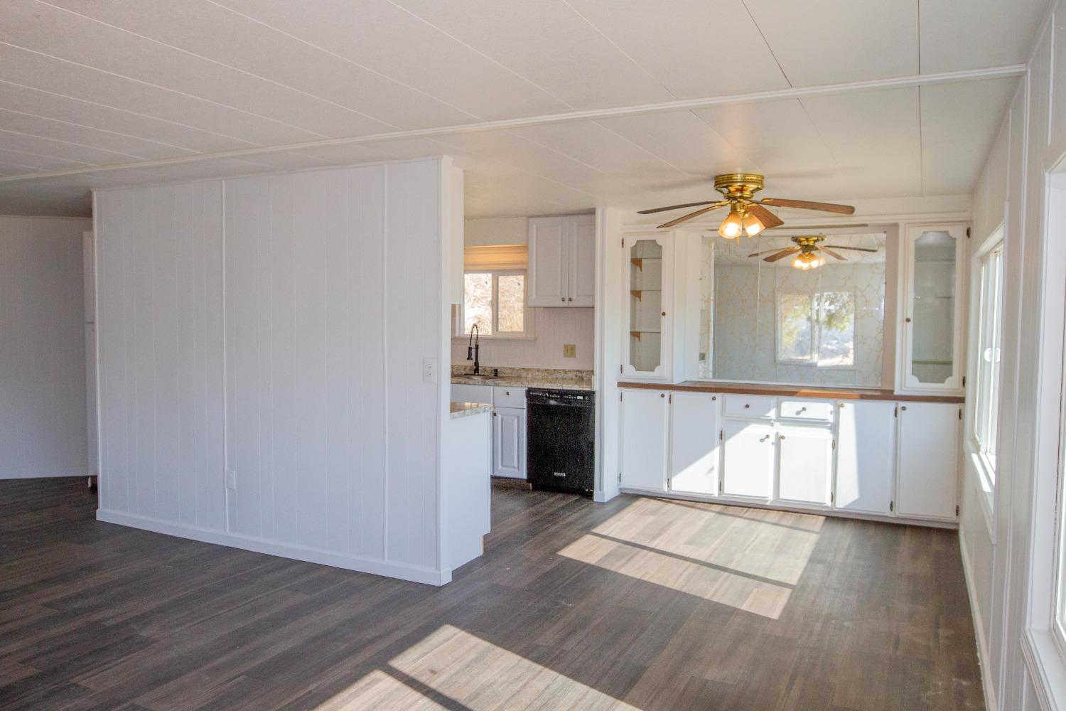 893 Winter Road Squaw Valley, CA 93675 - Photo 4 of 42