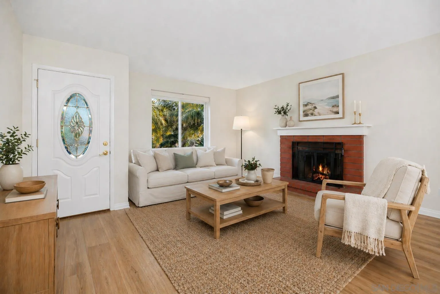 140 5 Crowns Way Encinitas, CA 92024 - Photo 3 of 29 Digitally Altered. Original Image (https://zimg.paragon.ice.com/ParagonImages/Property/PA/SDMLS/-522818/3/533/400/def7613140df0fa491d995e4731e638e/3/8e76c09e761eb36fc675787e6039b2d8/-522818-9b2c6315-983a-4c15-a1c5-5ca2174ee633.JPG)