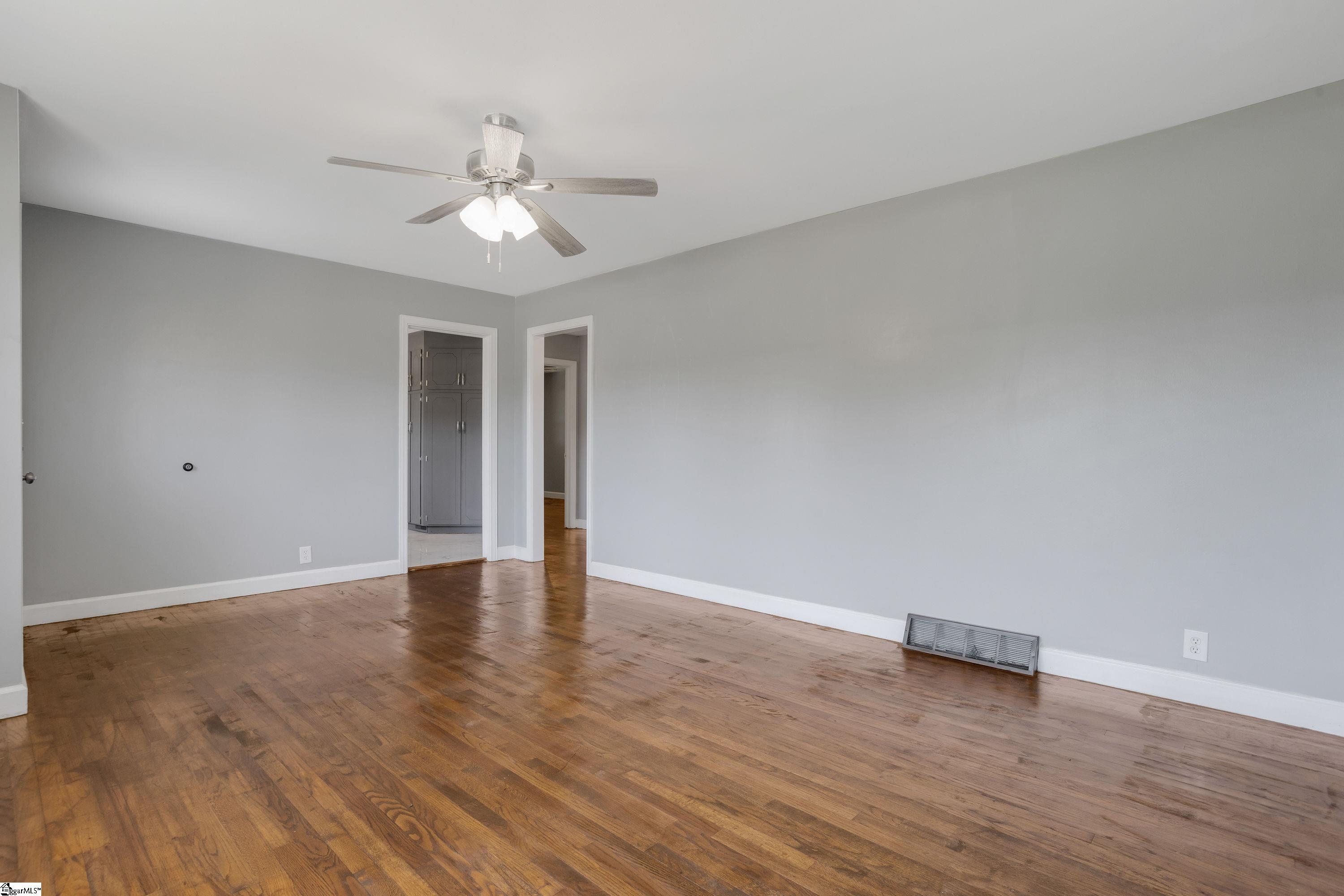 200 Reedy Fork Road Greenville, SC 29605 - Photo 13 of 25 Gallery Image 13