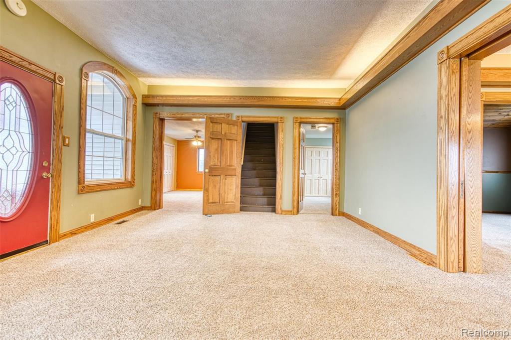 9800 West Sargent Road Fowlerville, MI 48836 - Photo 5 of 46