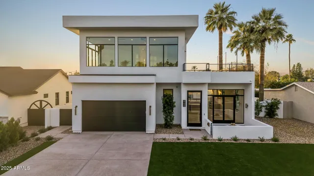 $2,350,000 | 4120 North 44th Place, Phoenix, AZ 85018