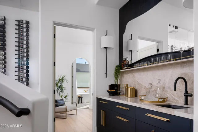 $2,350,000 | 4120 North 44th Place, Phoenix, AZ 85018