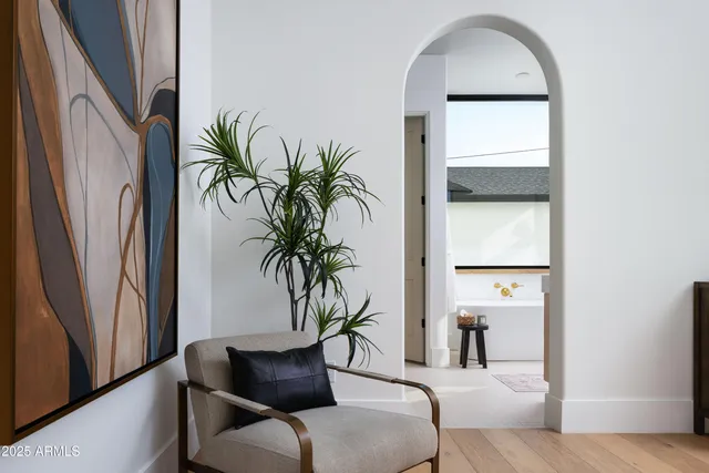 $2,350,000 | 4120 North 44th Place, Phoenix, AZ 85018