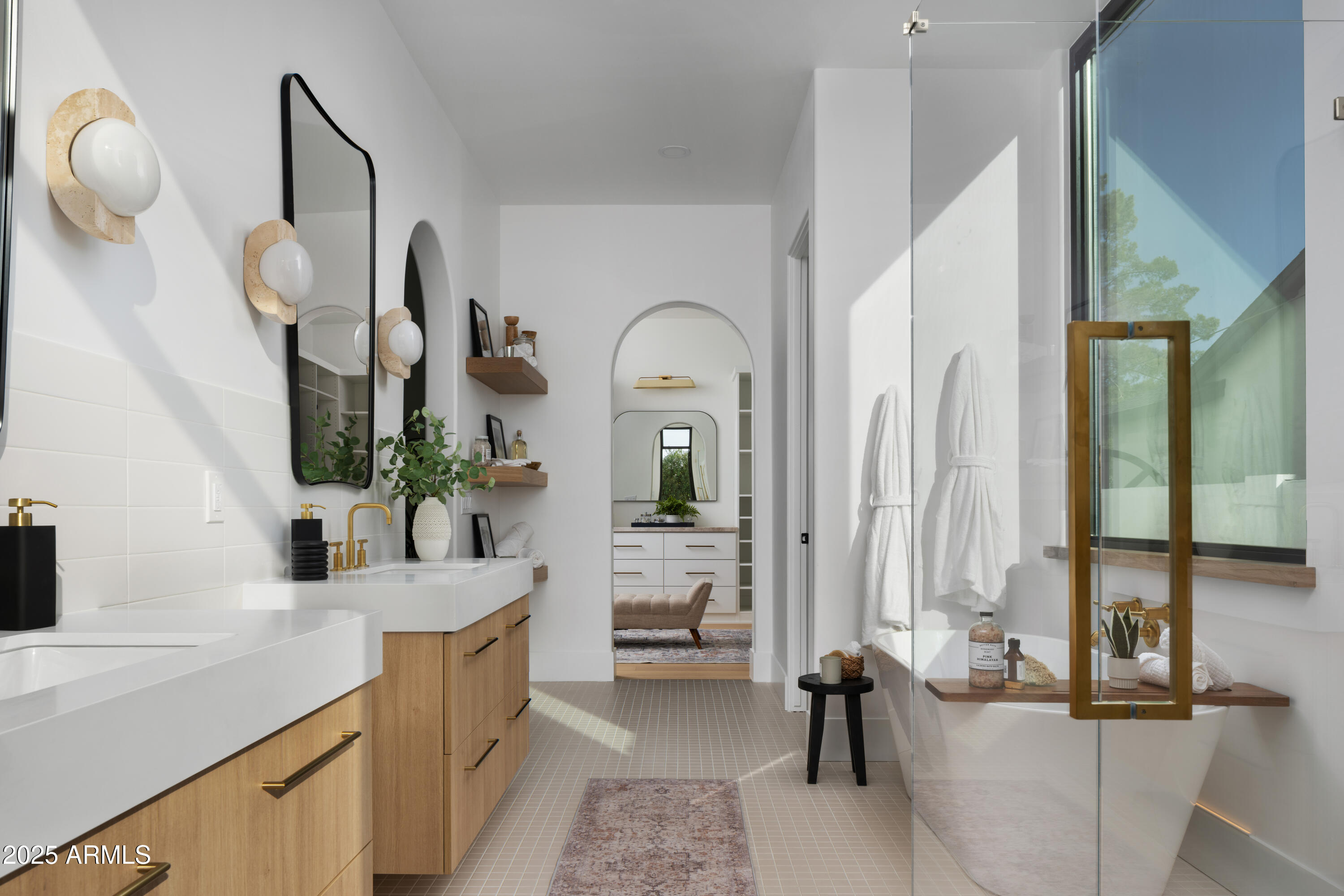 4120 North 44th Place Phoenix, AZ 85018 - Photo 19 of 40 Primary bathroom