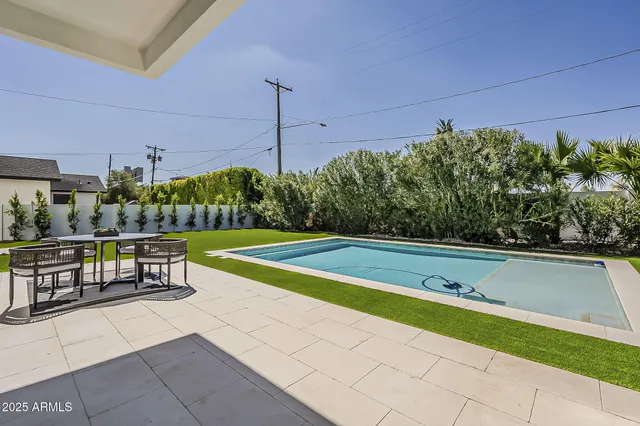 $2,350,000 | 4120 North 44th Place, Phoenix, AZ 85018