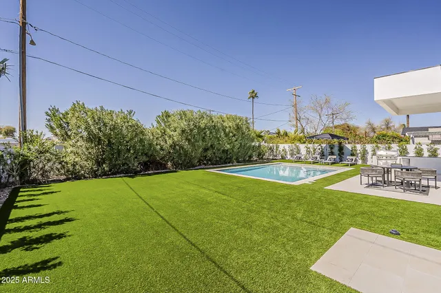 $2,350,000 | 4120 North 44th Place, Phoenix, AZ 85018