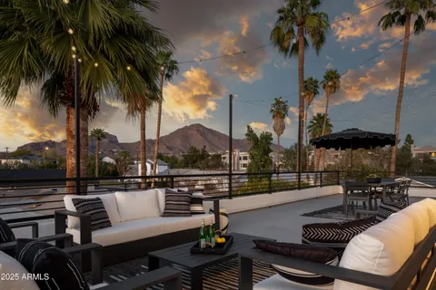 $2,350,000 | 4120 North 44th Place, Phoenix, AZ 85018