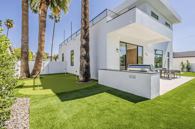 $2,350,000 | 4120 North 44th Place, Phoenix, AZ 85018