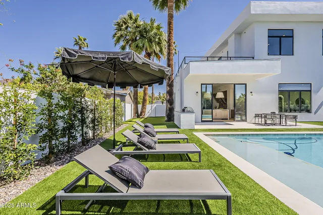 $2,350,000 | 4120 North 44th Place, Phoenix, AZ 85018