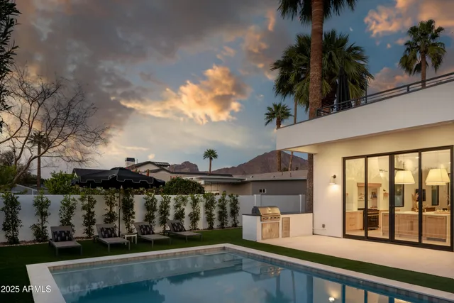 $2,350,000 | 4120 North 44th Place, Phoenix, AZ 85018