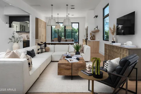 $2,275,000 | 4120 North 44th Place, Phoenix, AZ 85018