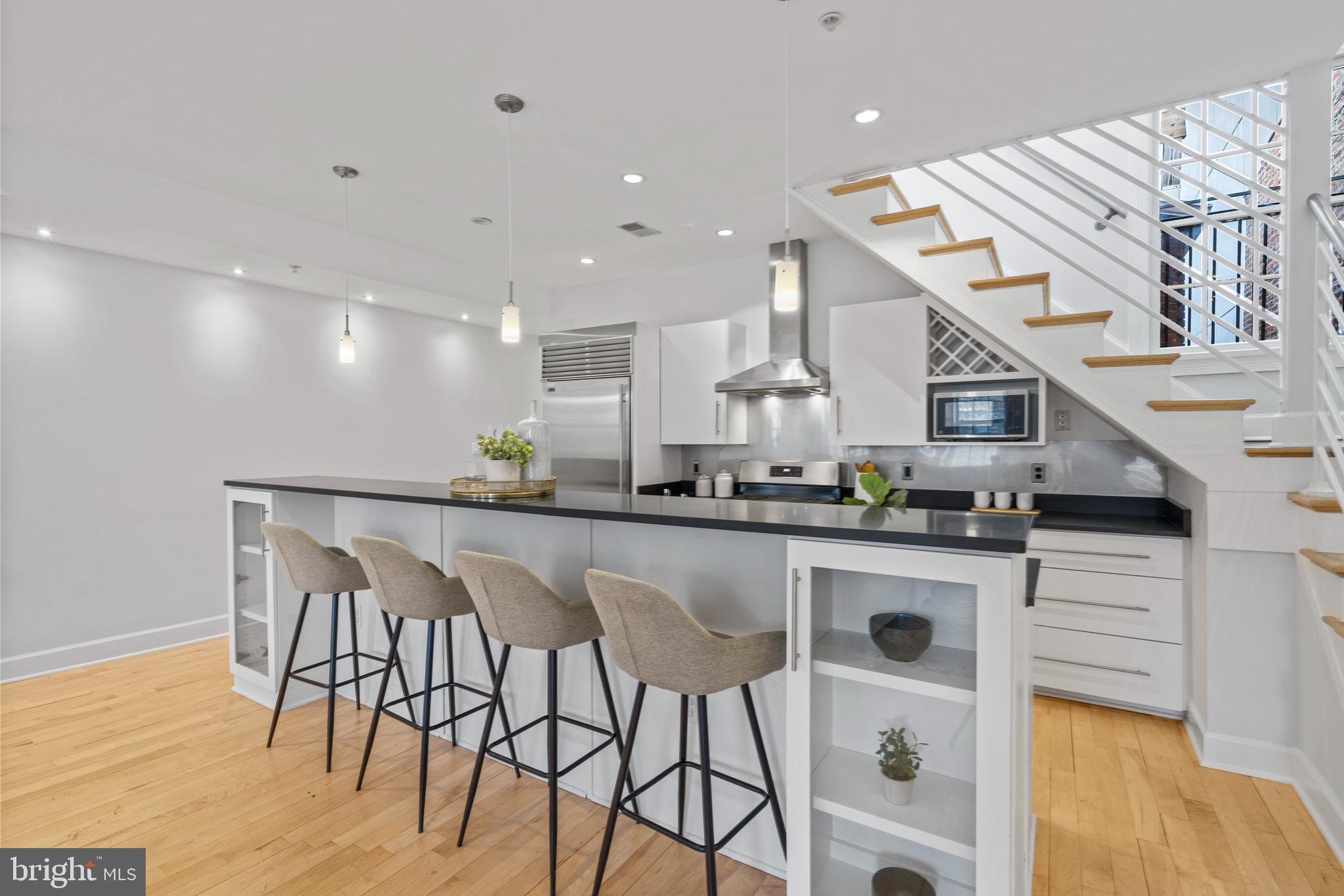 1111 M Street Northwest, Unit 7 Washington, DC 20005 - Photo 11 of 38 Breakfast Bar