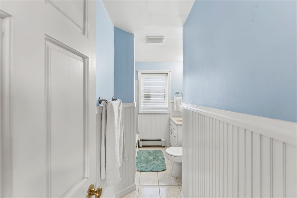 17 Cutler Street, Unit 1 Webster, MA 01570 - Photo 19 of 33 a bathroom with a shower