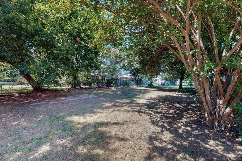 3603 York Street Dallas, TX 75210 - Photo 16 of 16 a view of outdoor space and yard