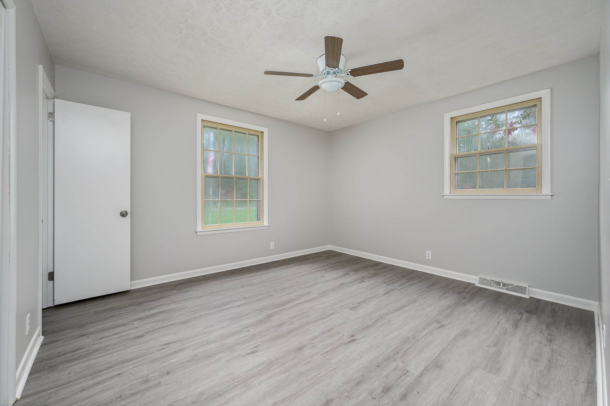2015 Wolfe Road White Bluff, TN 37187 - Photo 12 of 21 Gallery Image 12