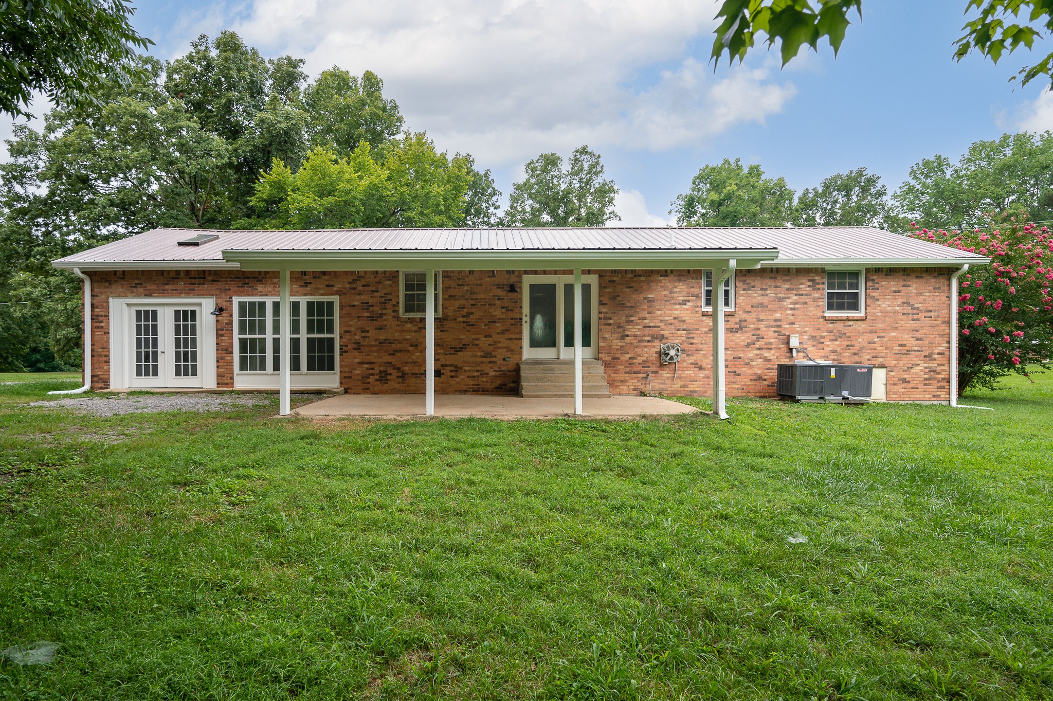 2015 Wolfe Road White Bluff, TN 37187 - Photo 18 of 21 Gallery Image 18