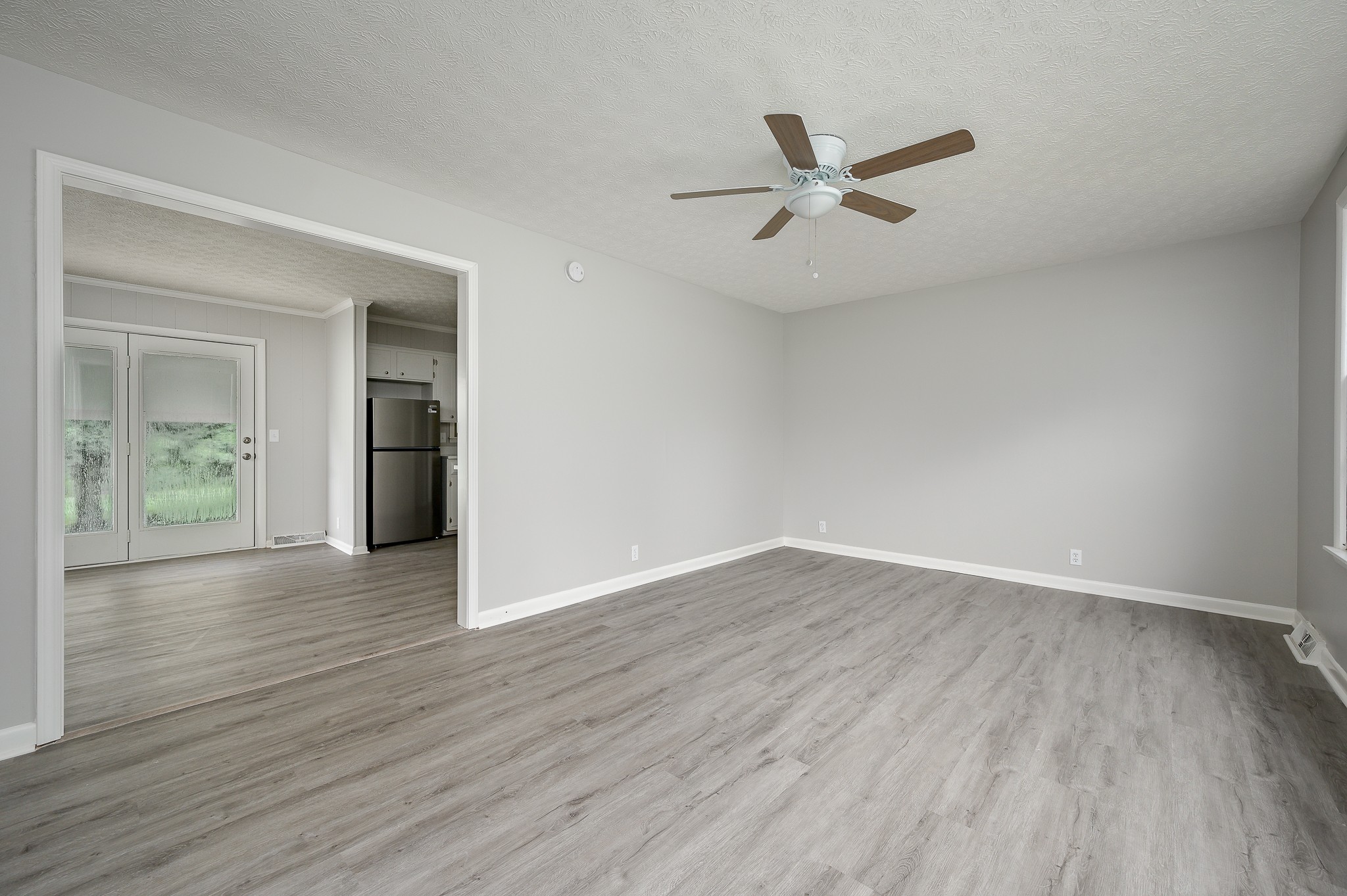 2015 Wolfe Road White Bluff, TN 37187 - Photo 3 of 21 Gallery Image 3