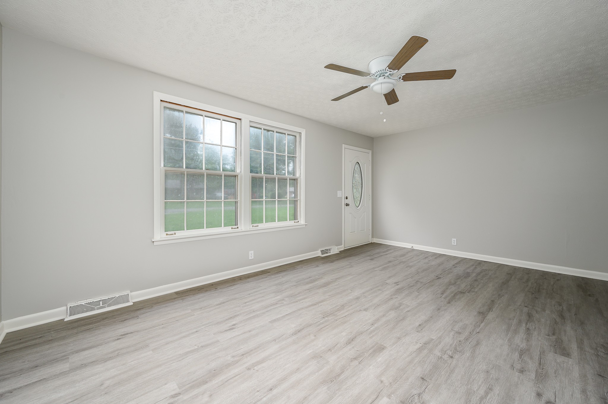 2015 Wolfe Road White Bluff, TN 37187 - Photo 5 of 21 Gallery Image 5