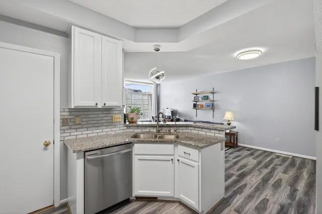 $274,900 | 4255 Merrimac Lane North, Unit 41, Plymouth, MN 55446