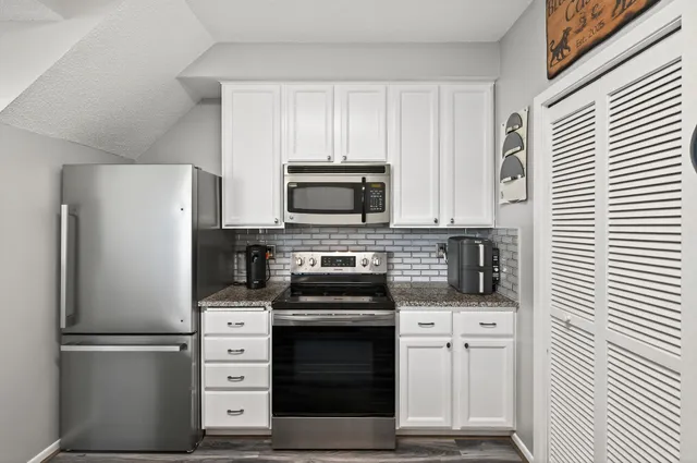 $274,900 | 4255 Merrimac Lane North, Unit 41, Plymouth, MN 55446