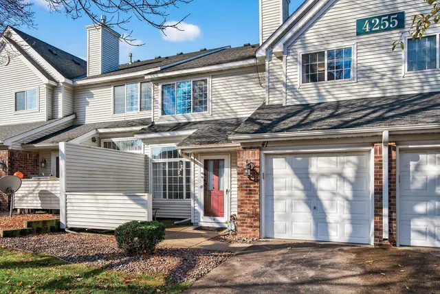 $269,900 | 4255 Merrimac Lane North, Unit 41, Plymouth, MN 55446