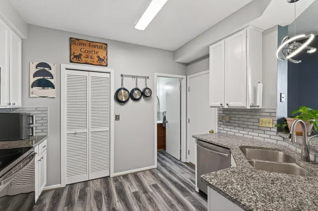 $269,900 | 4255 Merrimac Lane North, Unit 41, Plymouth, MN 55446