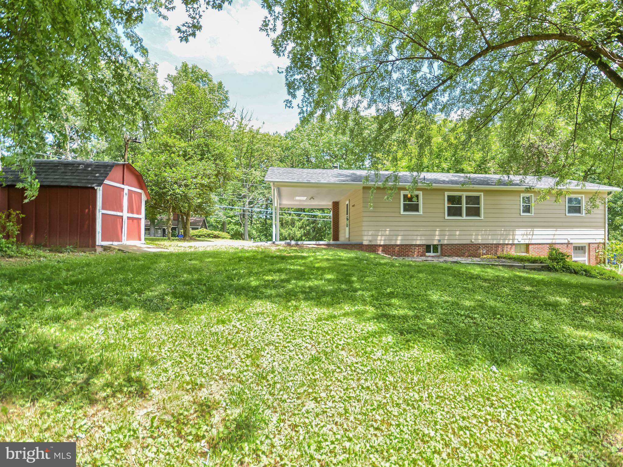 4833 Mt Zion Road Frederick, MD 21703 - Photo 5 of 30 Wonderful over 1/2 acre property.
